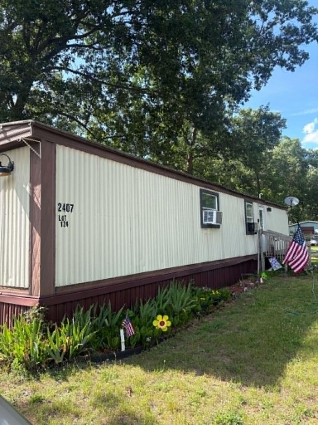2407 Maple Road, Cedar Creek township