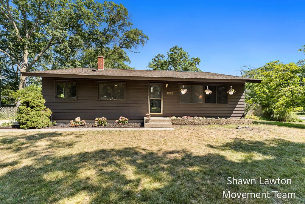 1832 Southwood Avenue, Norton Shores city