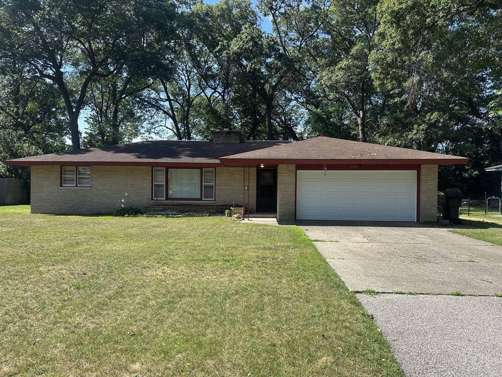 1749 Southland Drive, Muskegon charter township