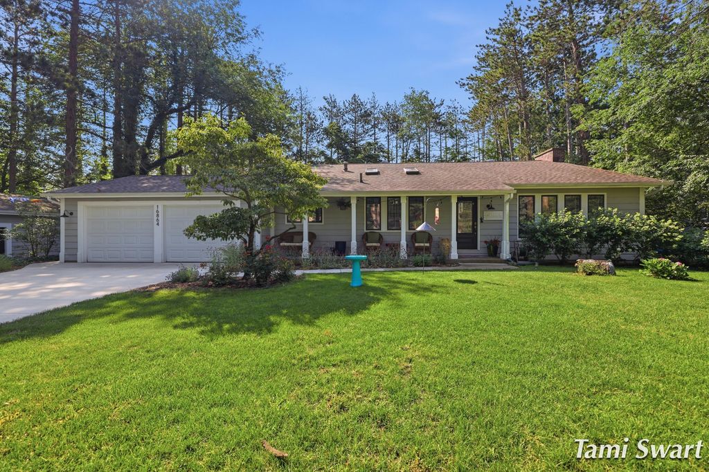 16864 Timber Dunes Drive, Grand Haven charter township