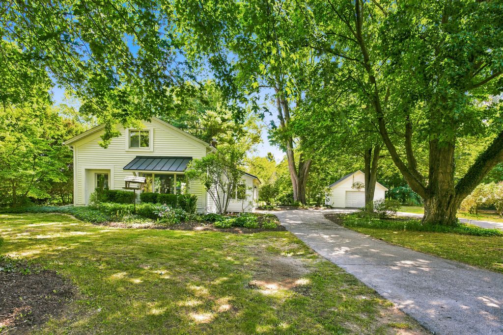 2313 68th Street, Ganges township