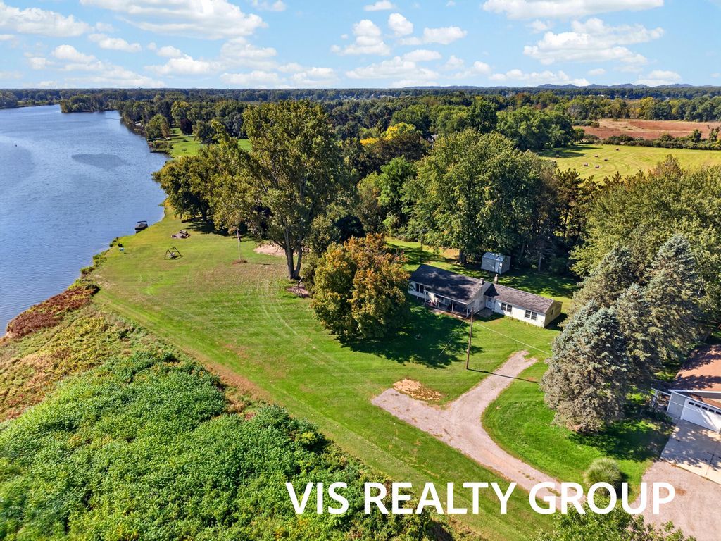 14911 Groenevelt Road, Spring Lake