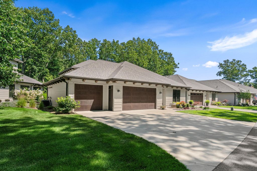 2045 Ottawa Beach Road, Park township