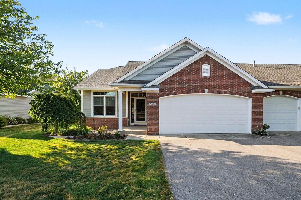 6028 Heritage Meadow Drive, Holland