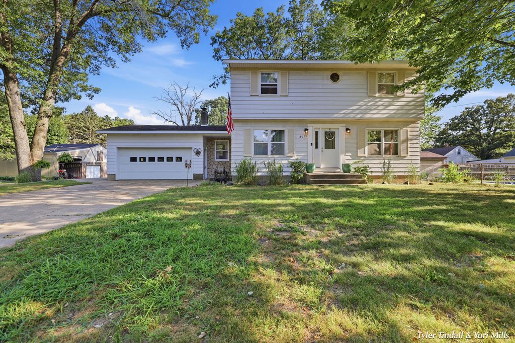 2029 Southland Drive, Muskegon charter township