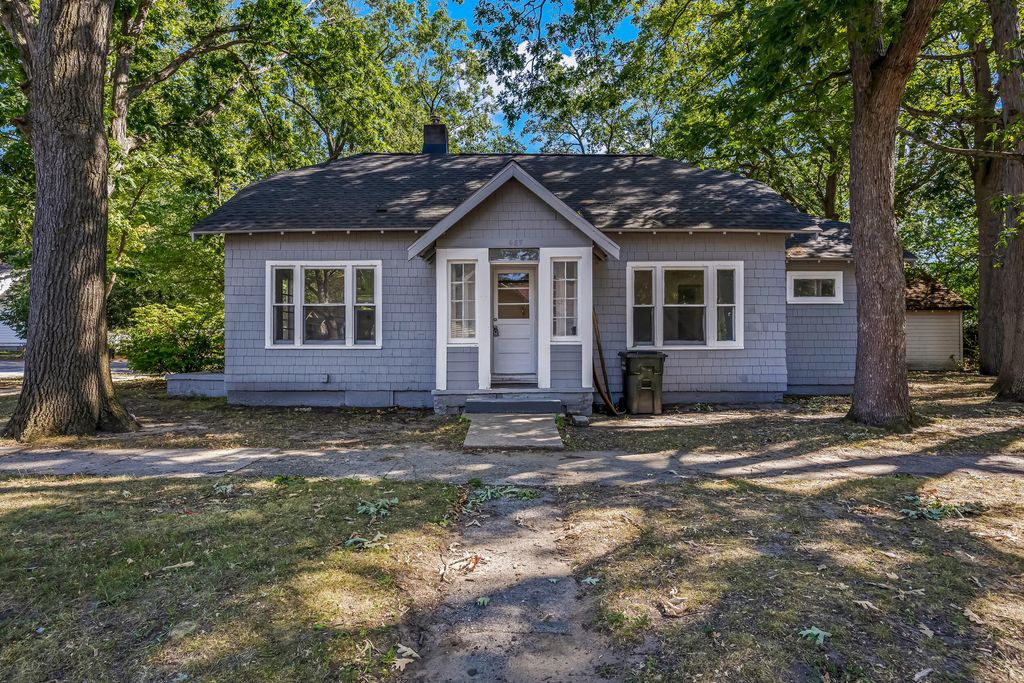 689 E Larch Avenue Modifier: E, Muskegon city