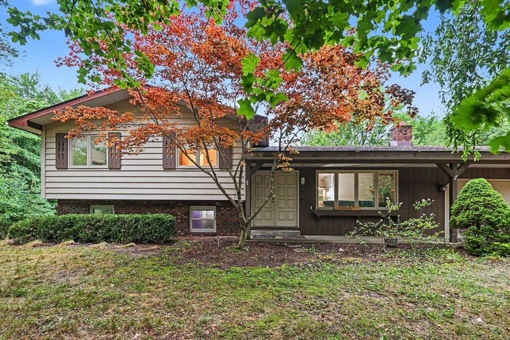 12071 168th Avenue, Grand Haven