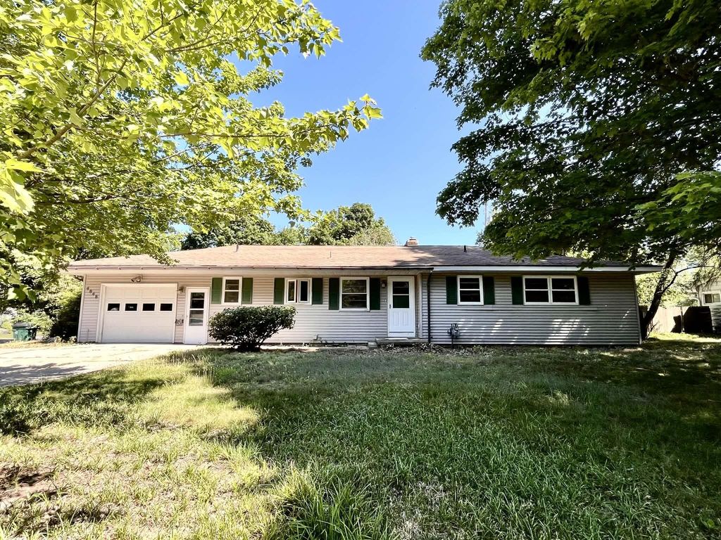4848 Whitney Street, Montague city