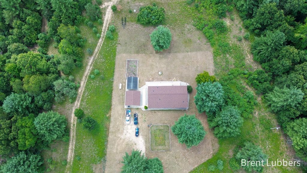 4288 112th Avenue, Cheshire township
