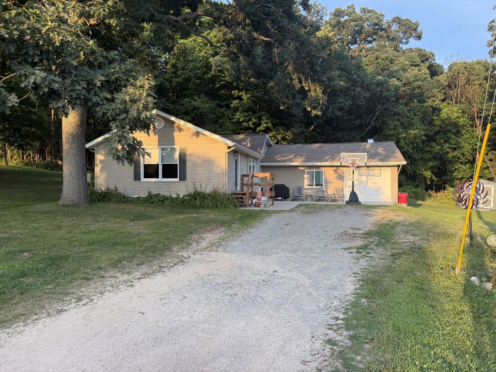 10456 S Ferris Avenue, Ashland township