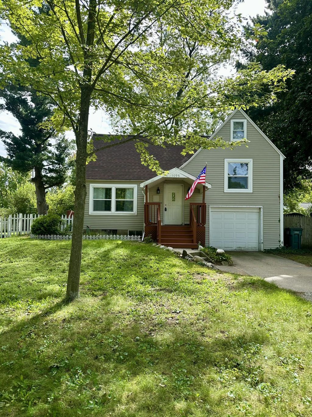 1095 Roosevelt Court, Muskegon