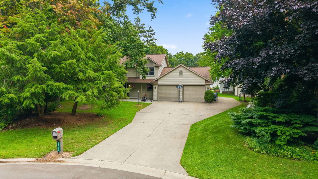 15250 Hofma Drive, Grand Haven charter township