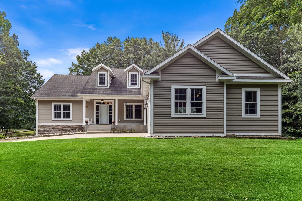 11981 Morel Road, Robinson township