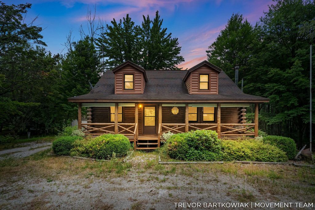 17708 120th Avenue, Crockery township
