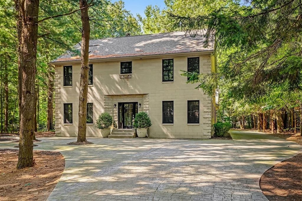 6195 Bayou Trail, Saugatuck township