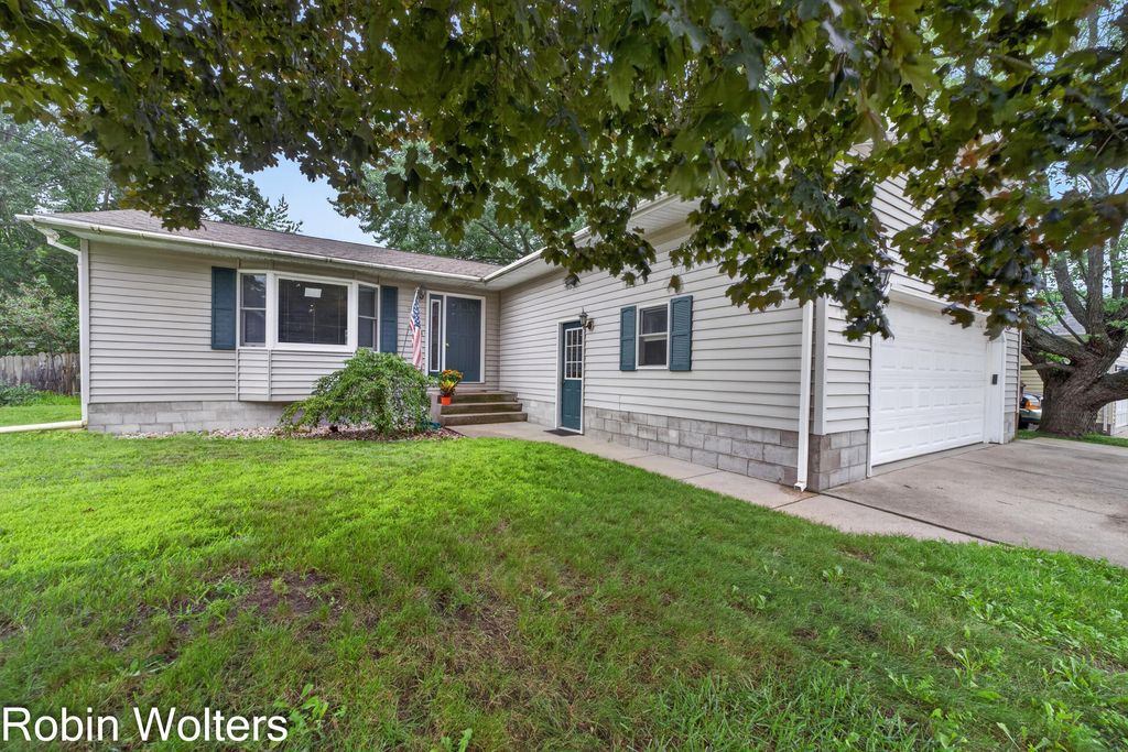 1969 Francis Avenue, Muskegon charter township