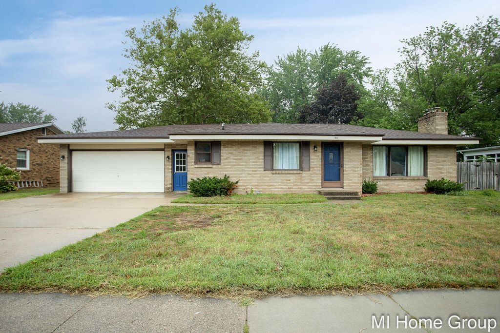 311 W 32nd Street, Holland city