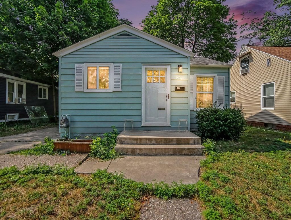 961 Ada Avenue, Muskegon city
