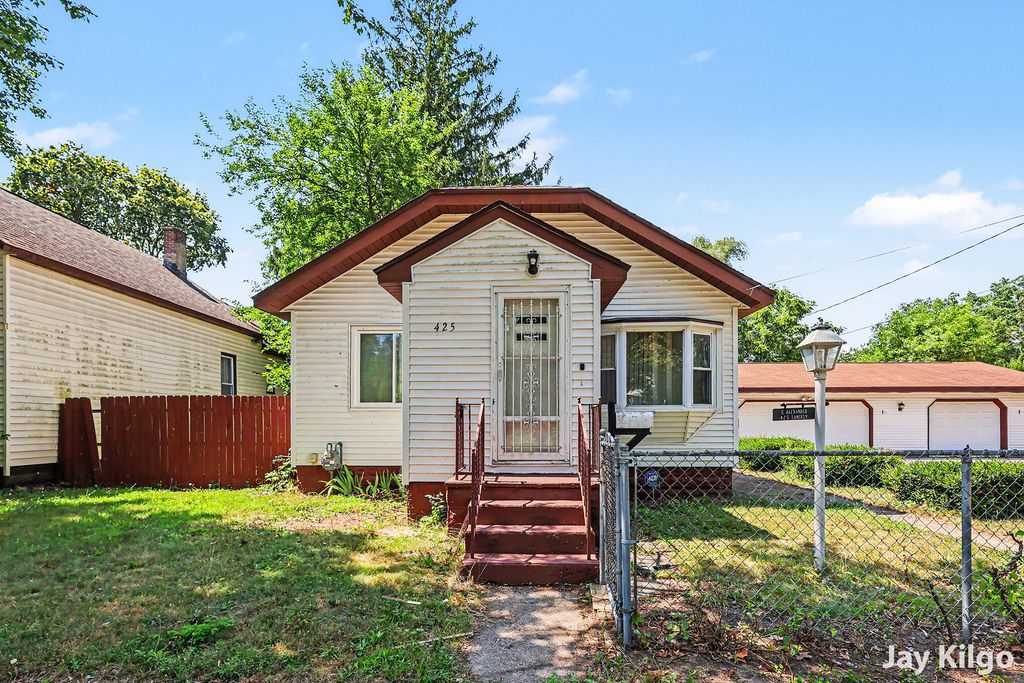 425 Langley Street, Muskegon city