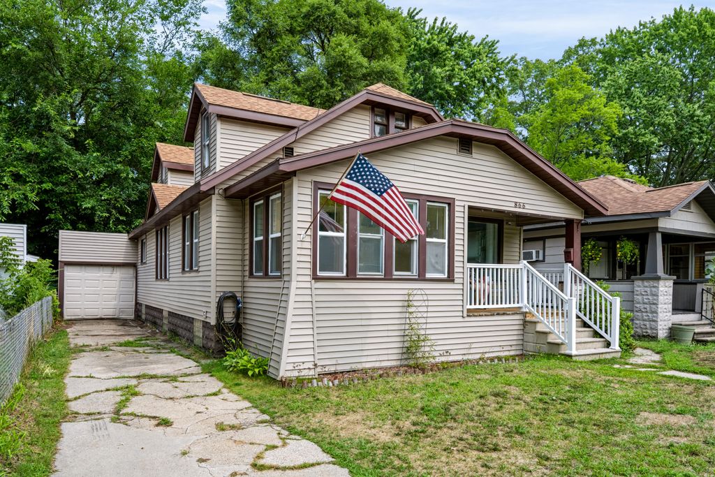 866 E Isabella Avenue, Muskegon city