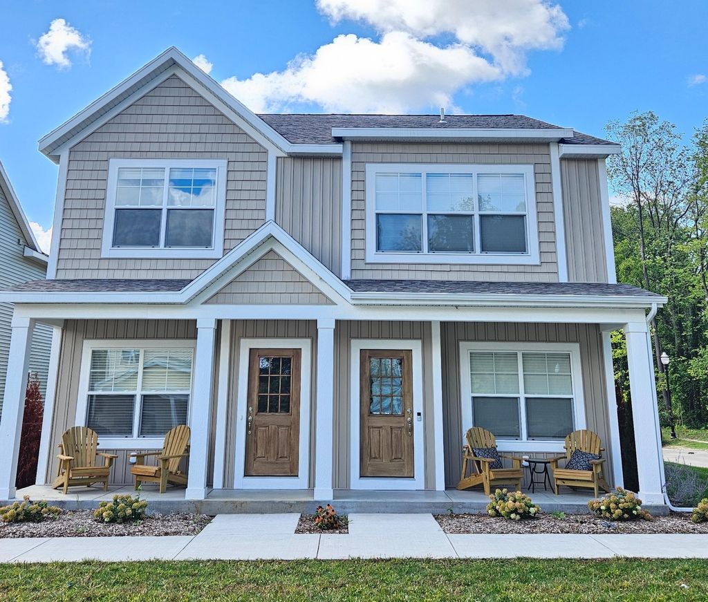 311 Vista Green Drive, Holland