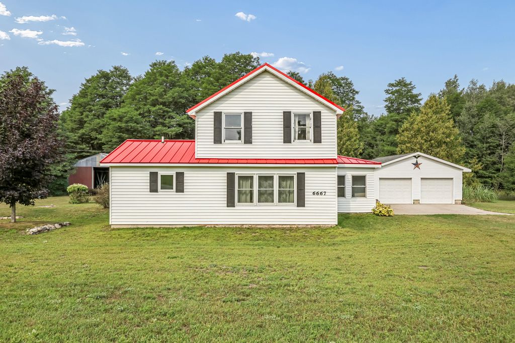 6667 N 126th Avenue, Crystal township