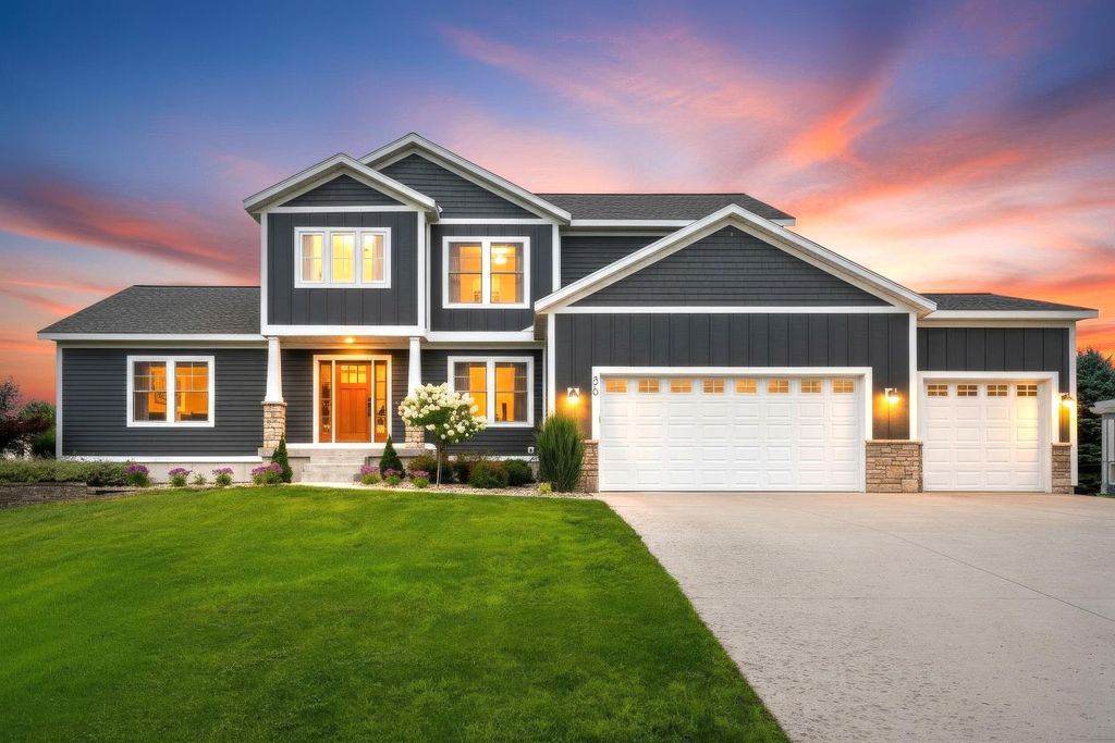 36 W Farr Road, Norton Shores city