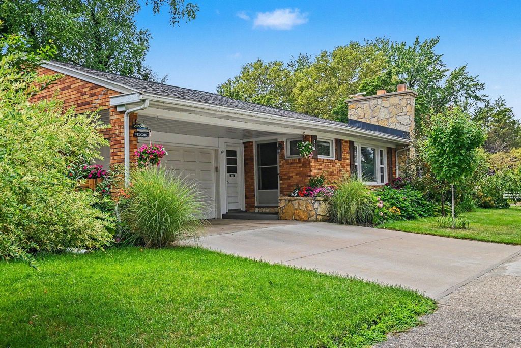 32 Cherry Street, Holland city