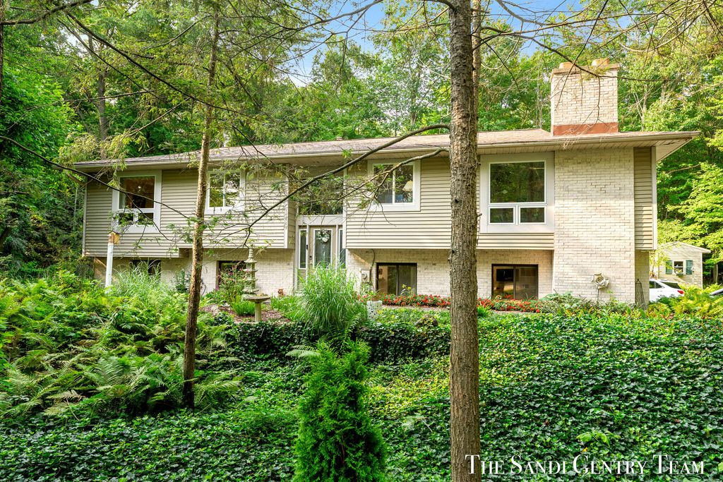 17445 W Spring Lake Road, Ferrysburg city