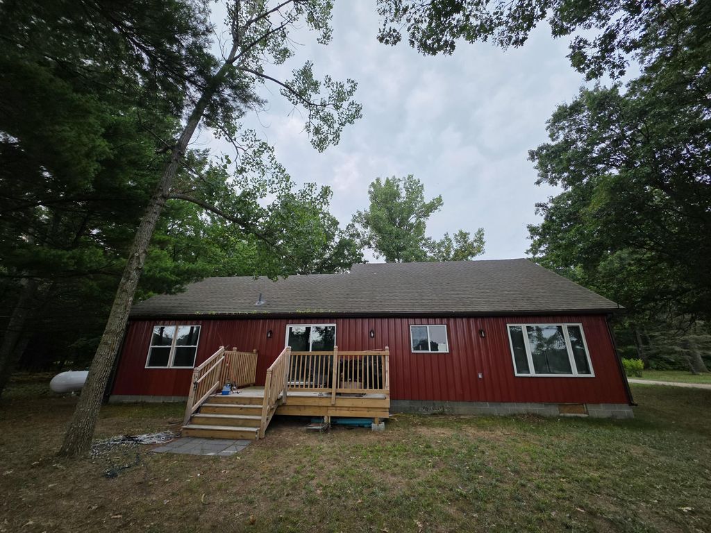 1106 Park Avenue, Dalton township