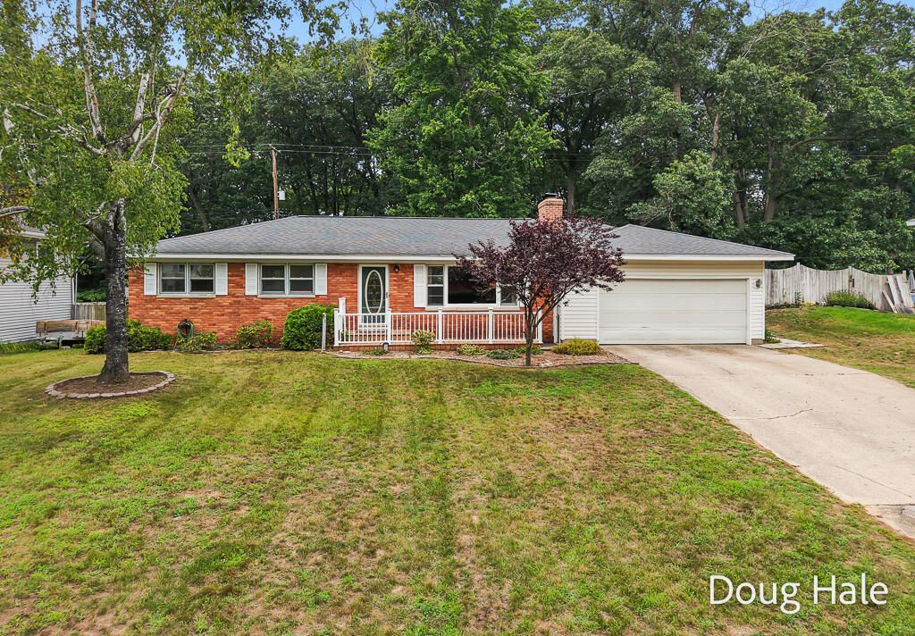 1674 Bonneville Drive, Norton Shores city
