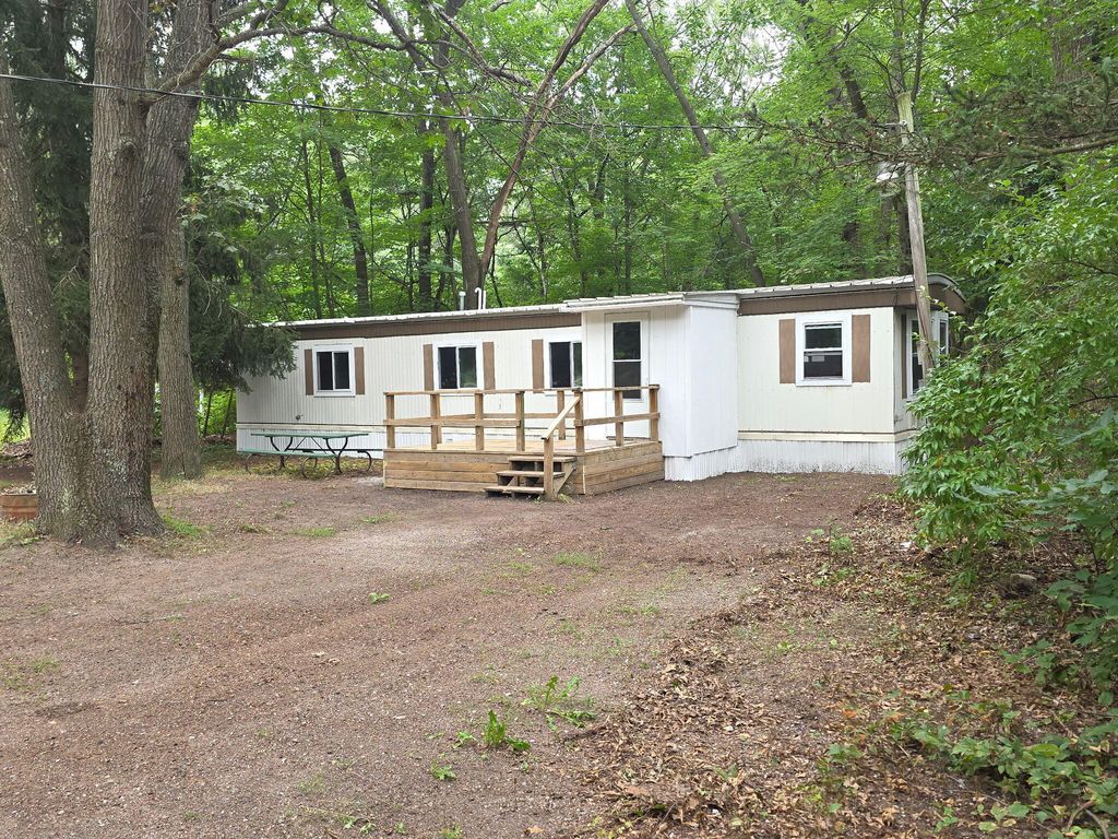 4477 W Skeels Road, Montague township