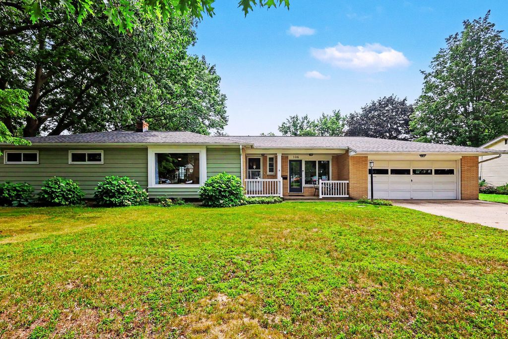 106 E 31st Street, Holland city