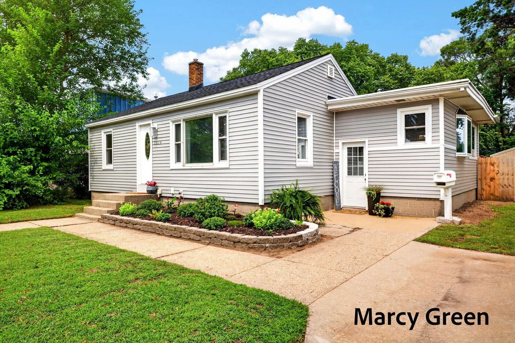 1519 Grant Avenue, Grand Haven city