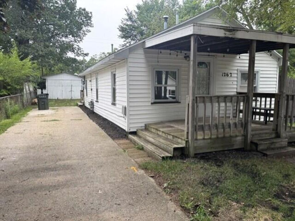 1262 W Langeland Avenue, Muskegon city