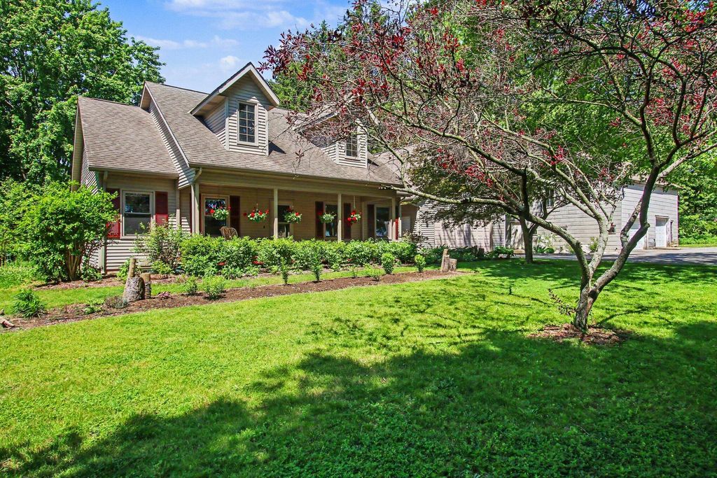 2230 58th Street, Clyde township
