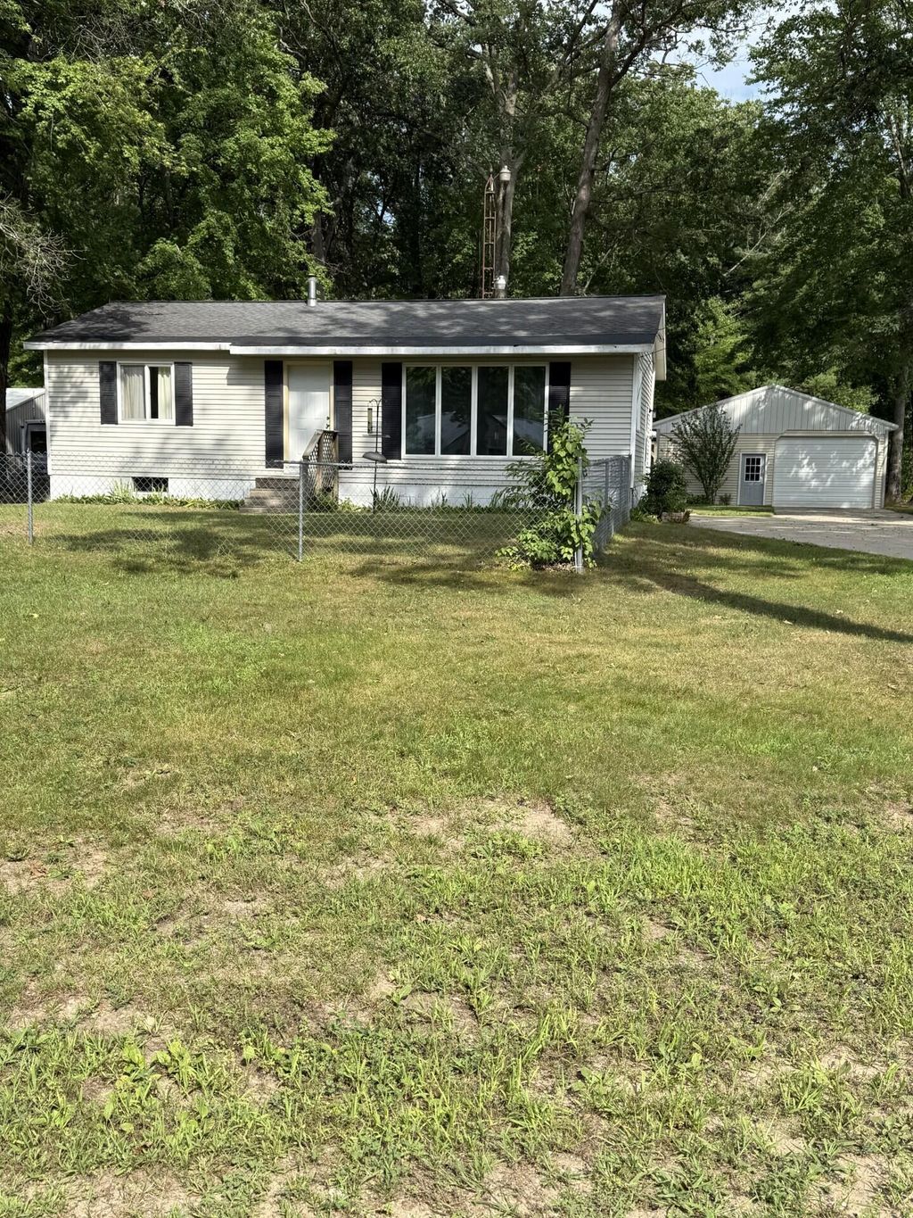 2840 Pillon Road, Dalton township