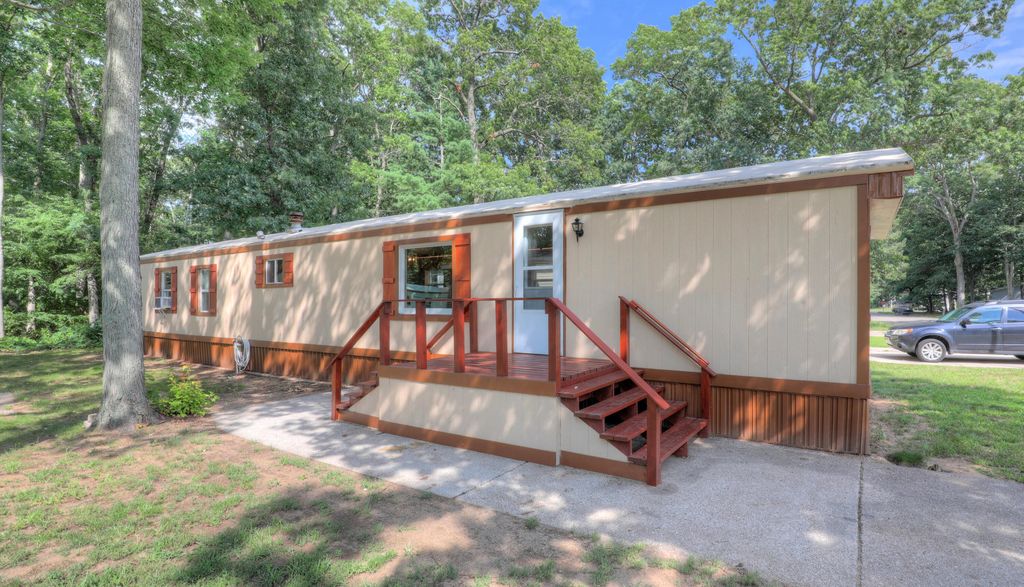 13618 Silverbrook Drive, Grand Haven charter township