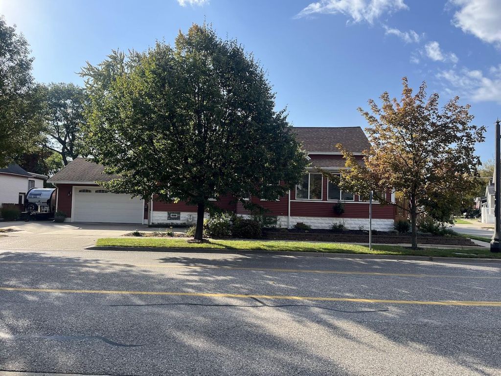 412 N 5th Street, Grand Haven city