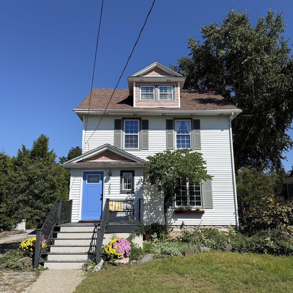 205 E Savidge Street, Spring Lake