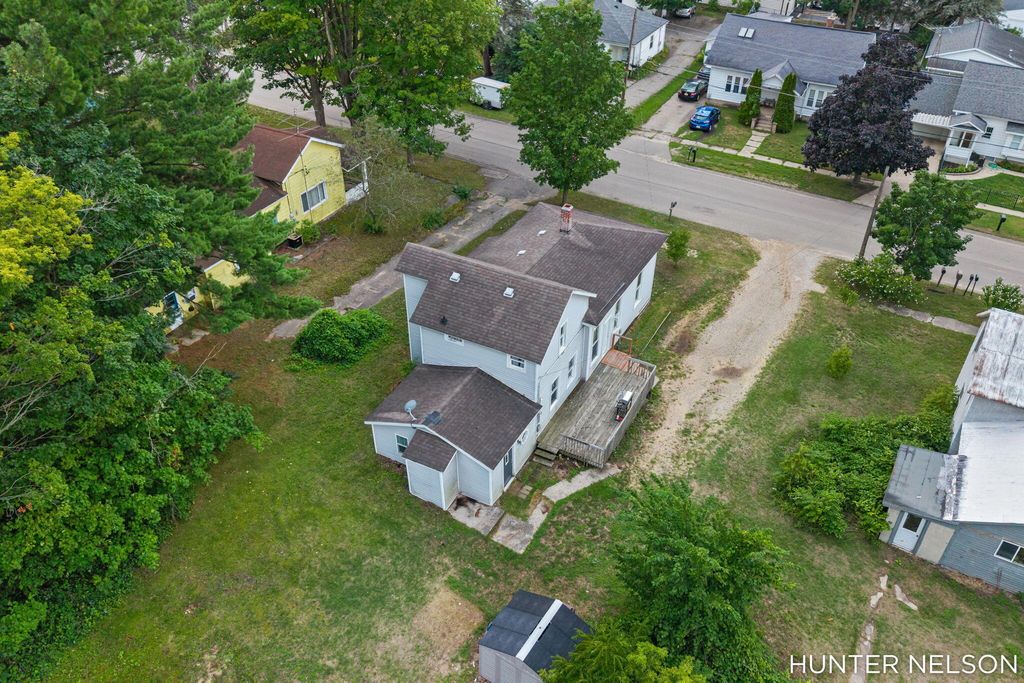 120 S 1st Street, Cedar Springs