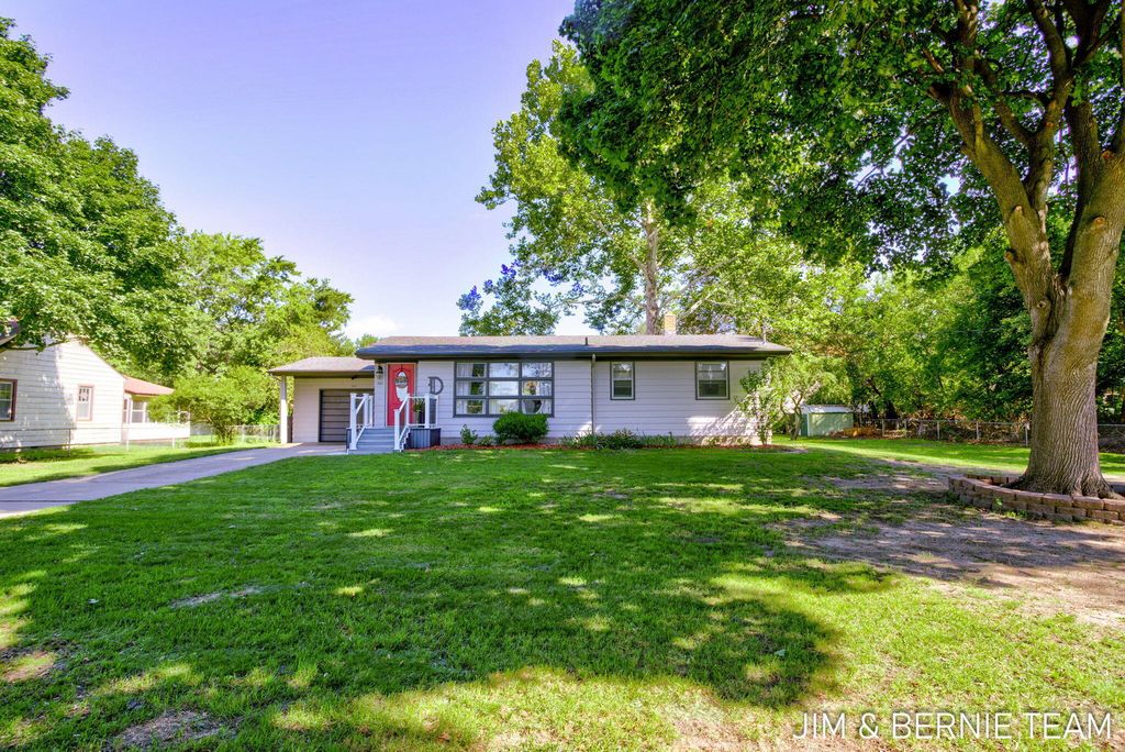 345 Harp Street Se, Kentwood city