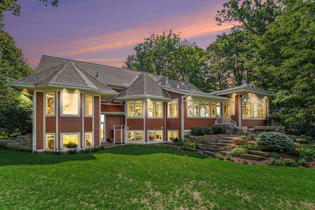 6935 Blue Water Lane, Saugatuck township
