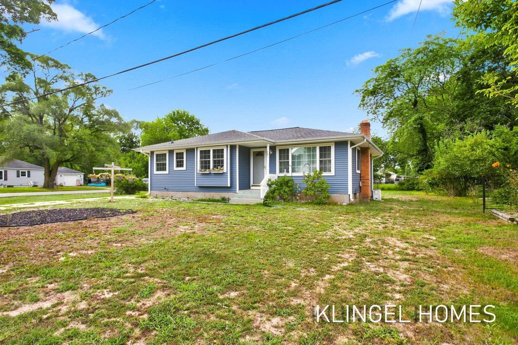 461 W Hile Road, Norton Shores city