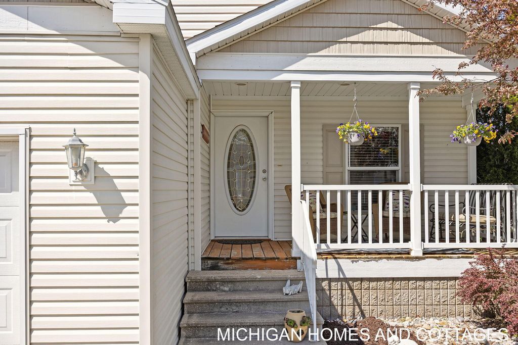5245 W Scenic Turn Lane, Fillmore township