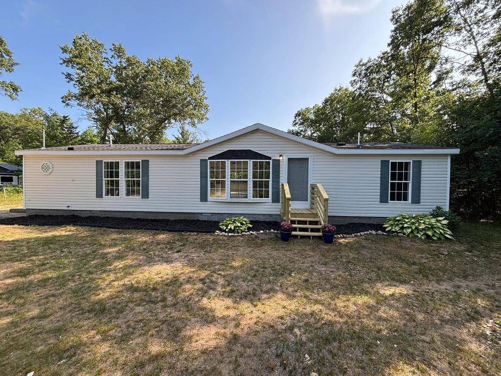 1495 W Lakewood Road, Fruitland township