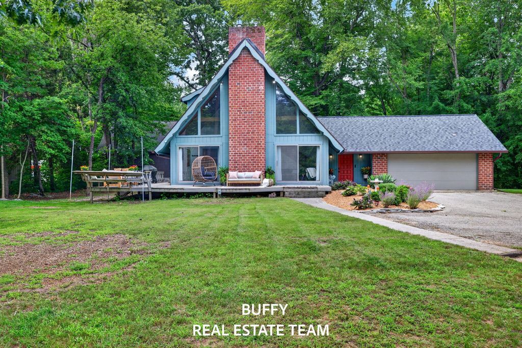 2200 Trillium Lane, Tallmadge charter township