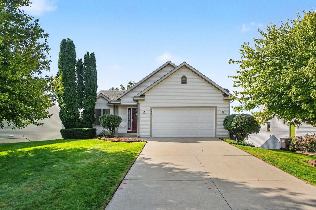 2985 Riley Ridge Road, Holland charter township