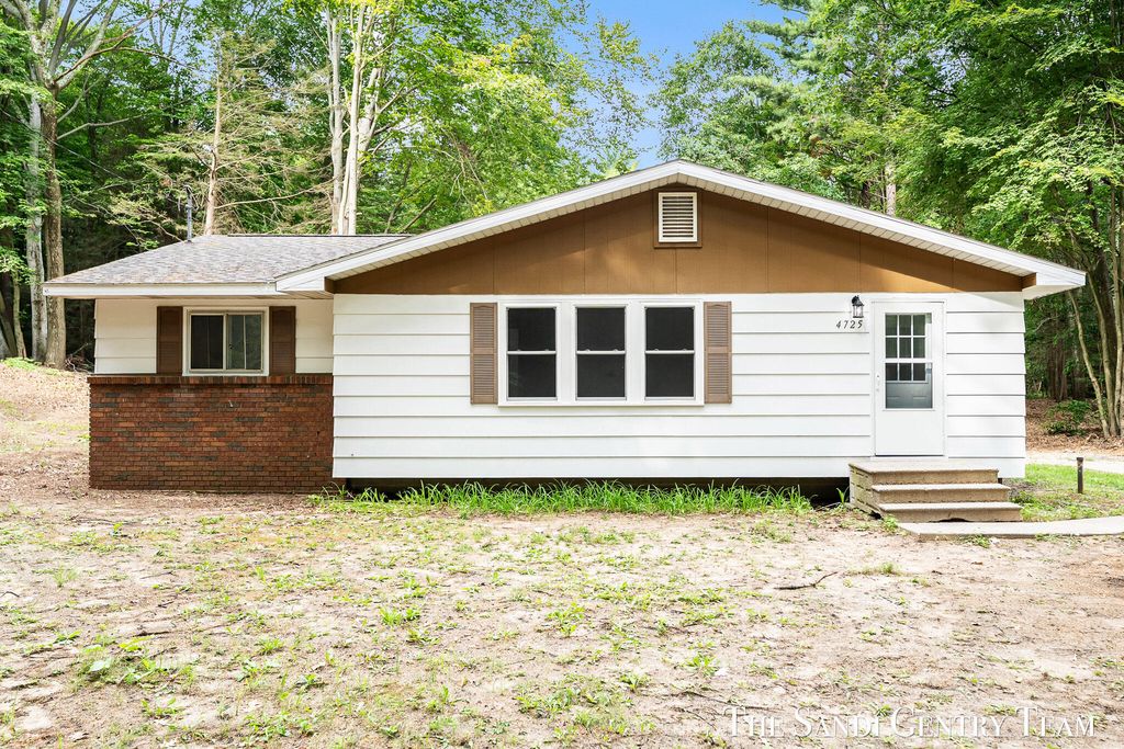 4725 Orshal Road, Fruitland township