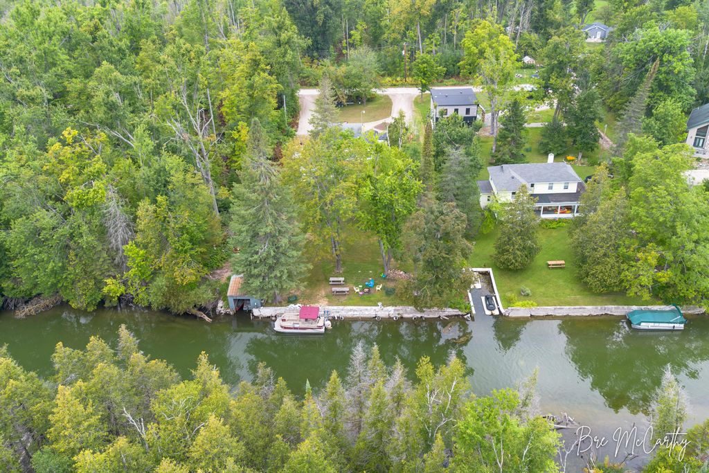 7847 Lake Street, Alanson village